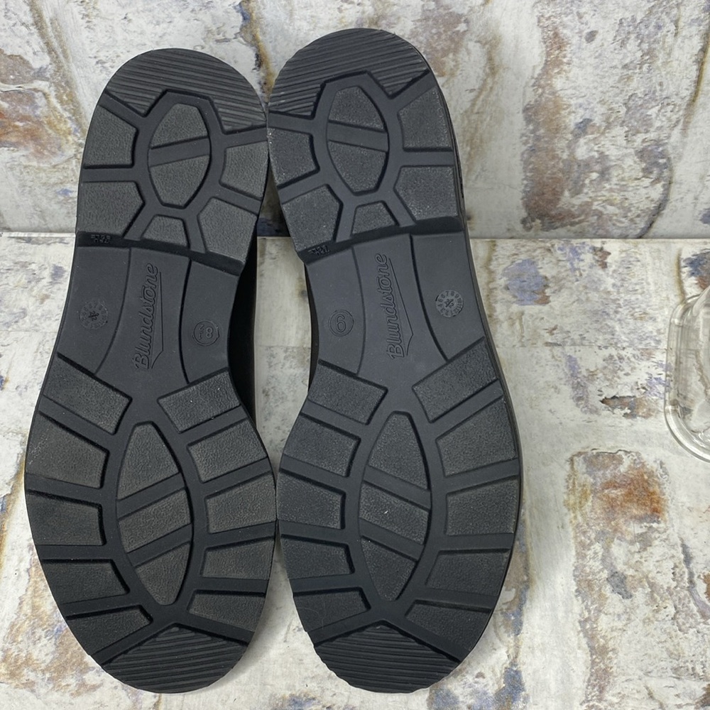 Blundstone Chelsea Boots - Picture 5 of 7